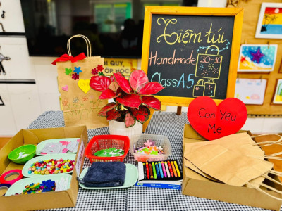 ❤️CÁC BÉ LỚP A5 CHÚC MỪNG NGÀY 20.10 ! NGÀY CỦA NHỮNG ĐOÁ HOA XINH ĐẸP ❤️