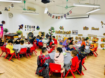 “Các bé lớp B3 hóa thân thành những ‘bóng ma nhí, những nhân vật đáng yêu nhất quả đất 👻