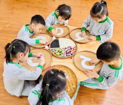 HOẠT ĐỘNG: “TRÒ CHƠI CHỮ CÁI B, D, Đ” CỦA CÁC BÉ MGL A5 – TRƯỜNG MN VẠN PHÚC