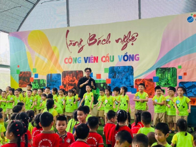 Các bé trường MNVP đi tham quan trải nghiệm tại :" Công viên cầu vồng"