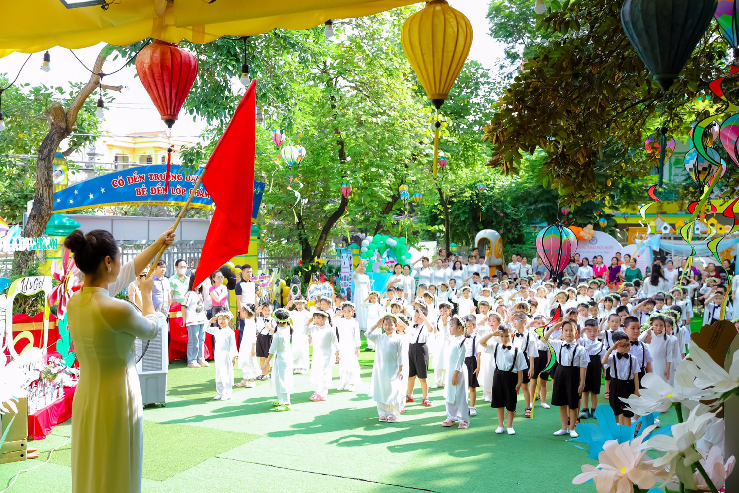 Trường MN Vạn Phúc hân hoan tổ chức Lễ trưởng thành cho học sinh 5 tuổi MGL năm học 2024 – 2025