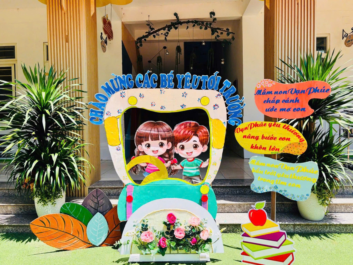 Chào mừng các bé yêu đến với ngôi nhà nhỏ thứ hai mang tên Mầm non Vạn Phúc