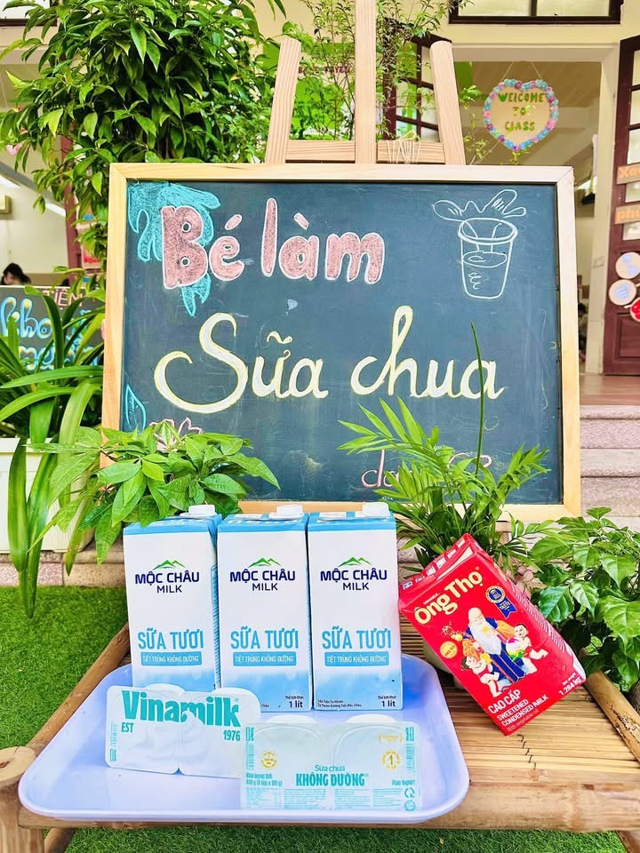🍶 BÉ TẬP LÀM SỮA CHUA – NHỮNG “ĐẦU BẾP NHÍ LỚP C3” KHÉO TAY DỄ THƯƠNG